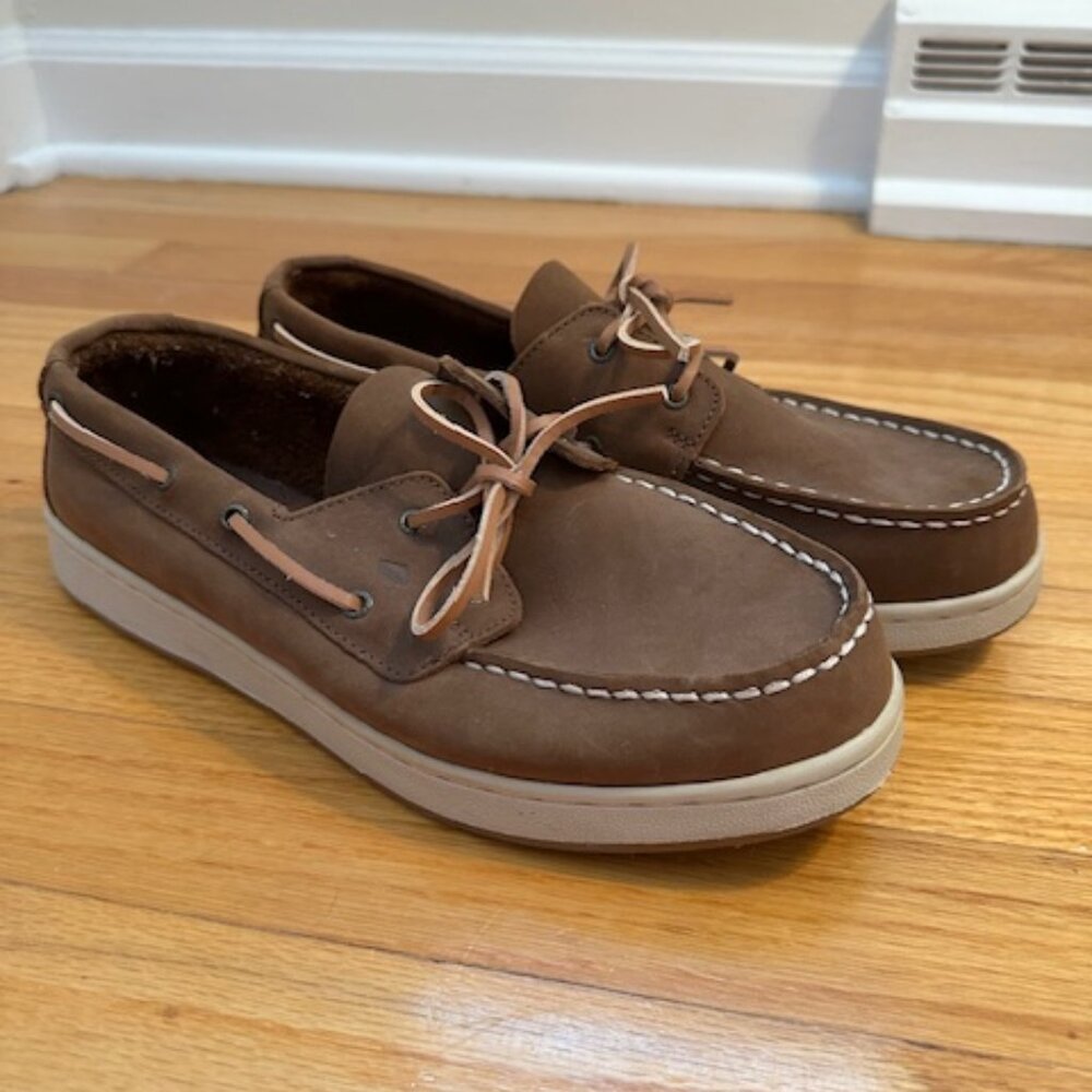 Sperry Topsiders size 7W Wide